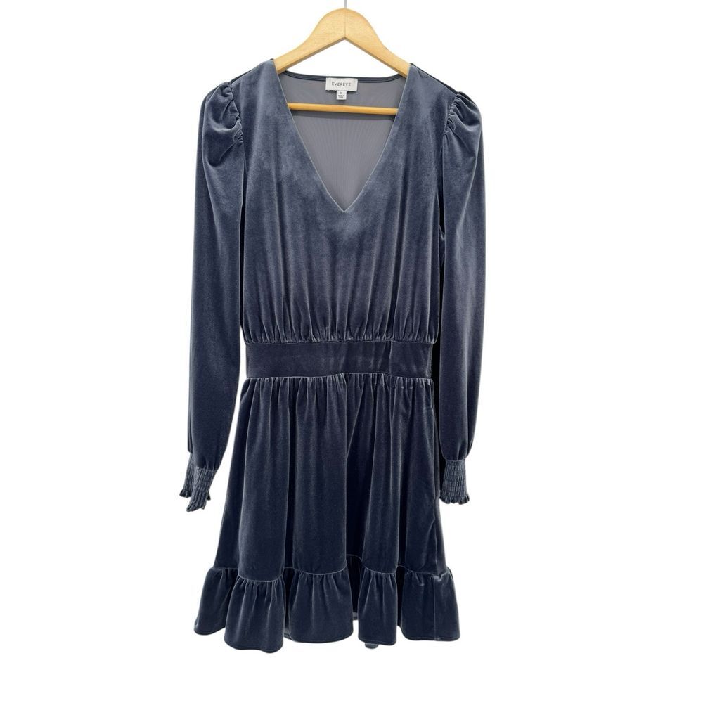 Evereve Fiona Velvet Dress Medium Blue Gray Tiered Pockets Long Sleeve V Neck